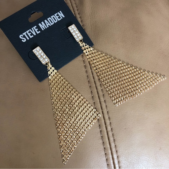 Steve Madden Rhinestone Drop Earrings - Picture 15 of 16
